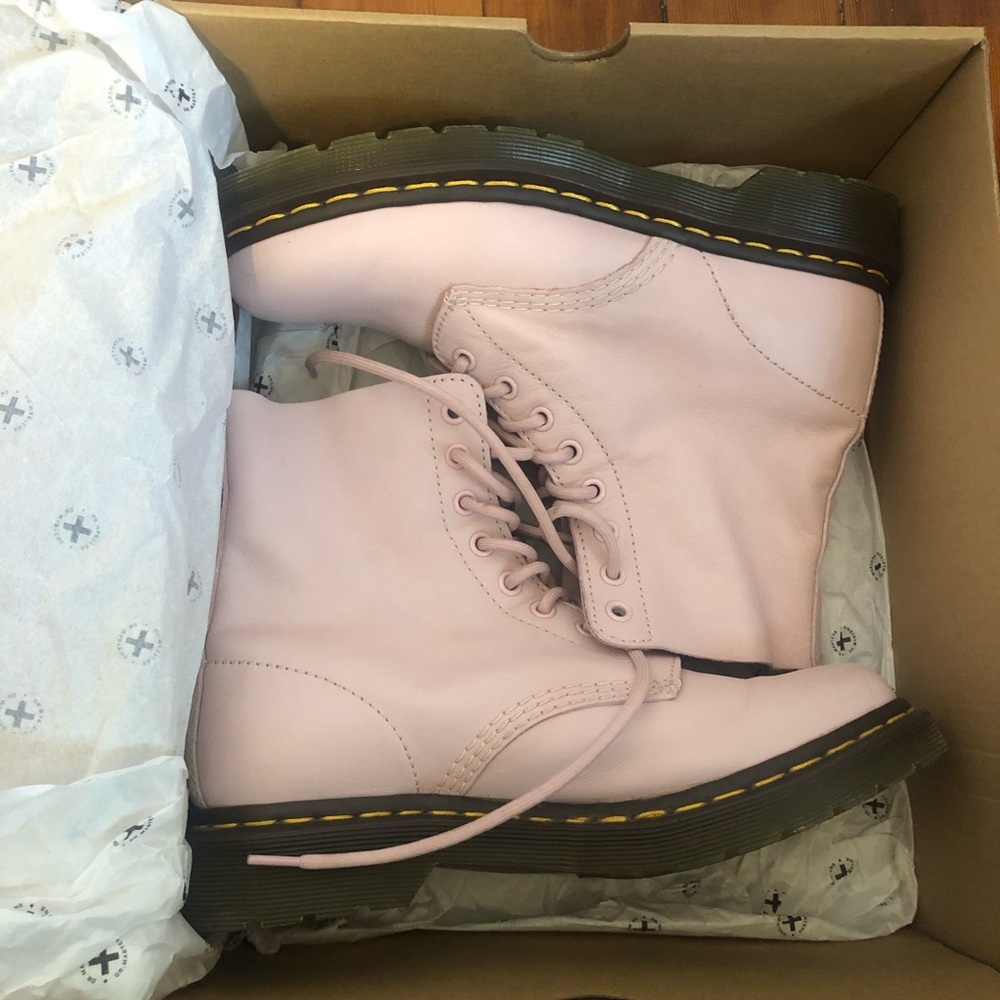 Dr Martens Pascal boot  bubblegum pink